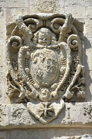 France, Charente-Maritime (17), La Rochelle la Porte Maubec construite en 1611, blason du roi Henri IV