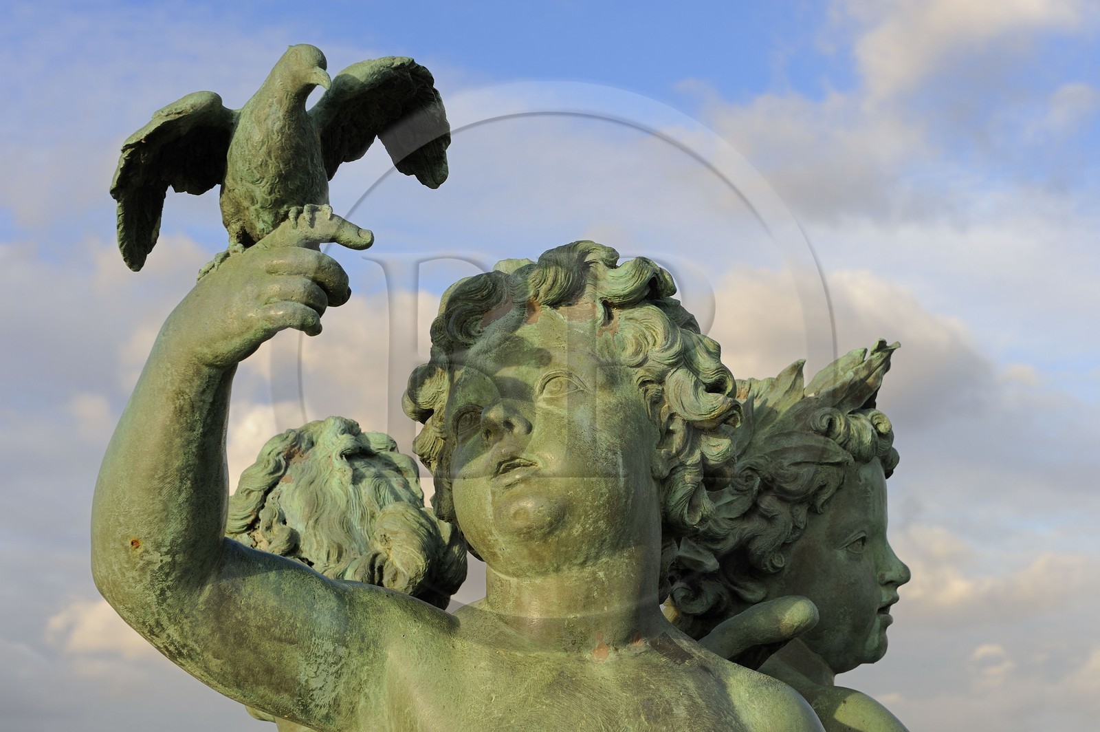 France, Yvelines (78), parc du château de Versailles, statue du parterre d'eau