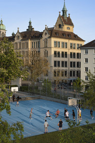 Switzerland, Canton Basel-Stadt, Basel, Little Basel district on the right bank of the river Rhine, players on a basketball court