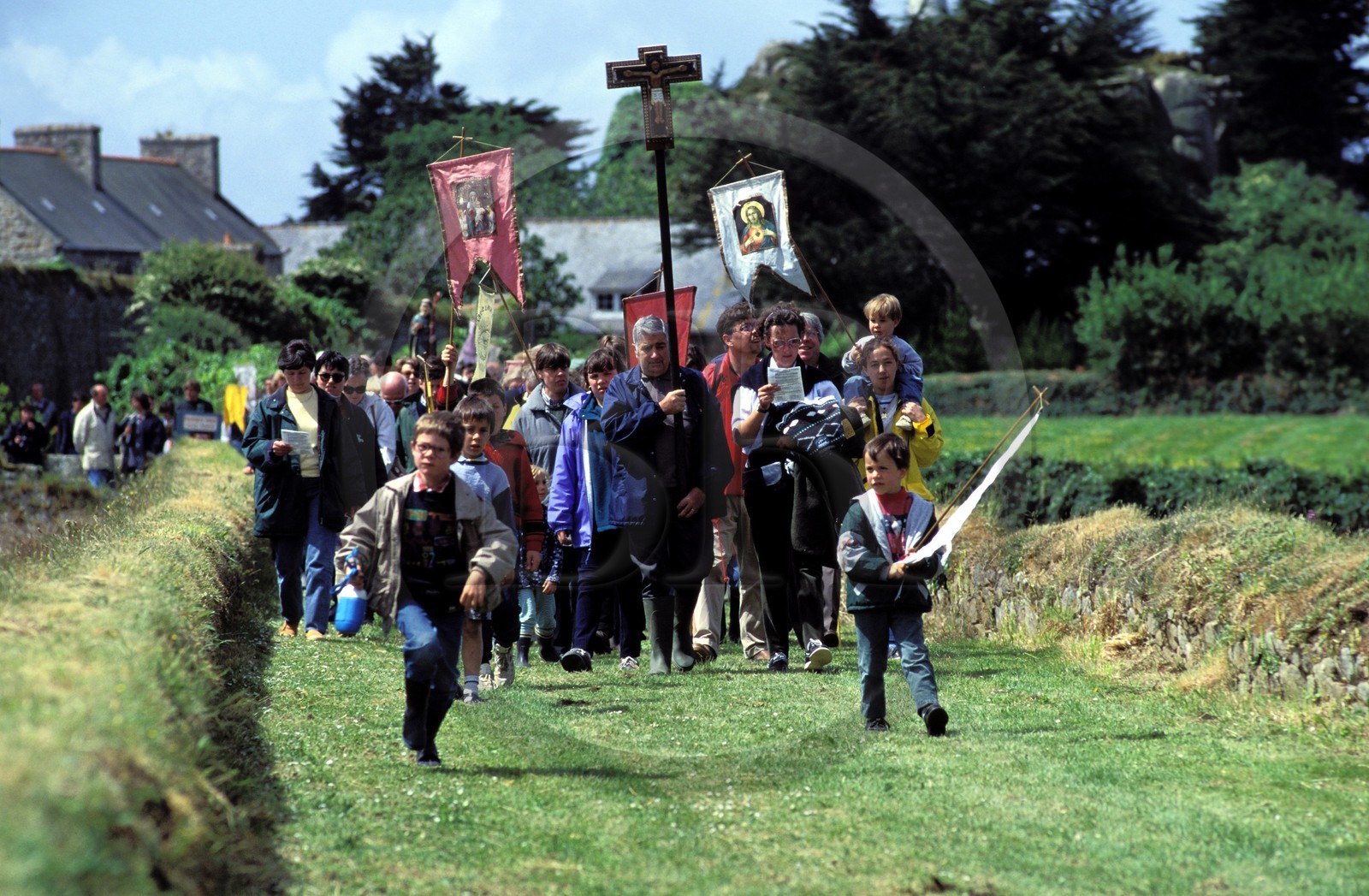 France, Côtes-d' Armor (22), procession du pèlerinage annuel sur l' île de Saint-Gildas