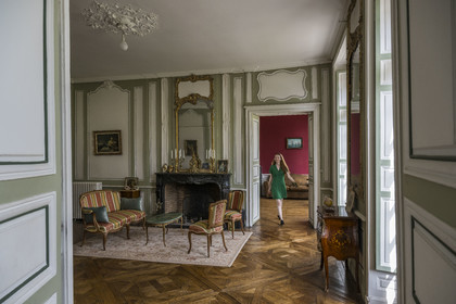 France, Loire Atlantique, Nantes, shipowner's house, choreographer Morgane Vidal in her apartment with Versailles style parquet floors at 10 Quai Turenne on the former Ile Feydeau, having undergone very few transformations and dated 1755-56