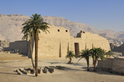 Egypte, Haute Egypte, vallée du Nil, environs de Louxor, nécropole thébaine classée Patrimoine Mondial de l'UNESCO, Thèbes Ouest, Medinet Habou, temple de Ramses III