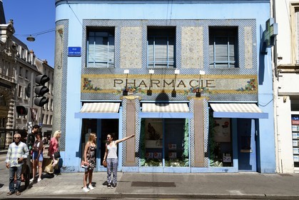France, Meurthe-et-Moselle, Nancy, Point Central Pharmacy decorated in the style of Nancy Art Nouveau School and Art Deco with mosaics made by the Parisian ceramist Antoine Ebel