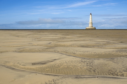 France, Gironde, Verdon sur Mer, rocky plateau of Cordouan at low tide, lighthouse of Cordouan, listed as World Heritage by UNESCO