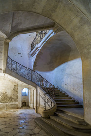 France, Côte-d'Or (21), Moutiers-Saint-Jean, abbaye Saint-Jean-de-Réome, l'escalier d'honneur
