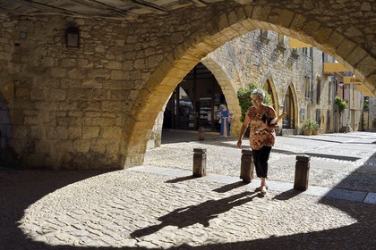 France, Dordogne, Perigord Pourpre, Monpazier, labelled Les Plus Beaux Villages de France (The Most Beautiful Villages in France), under the arcades of the place des Cornieres in the heart of the village