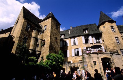 France, Dordogne, Sarlat la Caneda, manor of Vassal on Market with Geese square