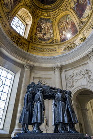 France, Paris, Hotel des Invalides, Army Museum, the Saint-Louis-des-Invalides Cathedral, the military pantheon, the dome of Les Invalides, bronze tomb of Marshal of France Ferdinand Foch in the Saint-Ambroise chapel, group of soldiers symbolically carrying the body of Marshal Foch, work by the sculptor Paul Landowski