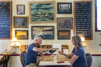 France, Finistère (29), Mer d'Iroise, Ile d'Ouessant, Lampaul, creperie Chez Carole