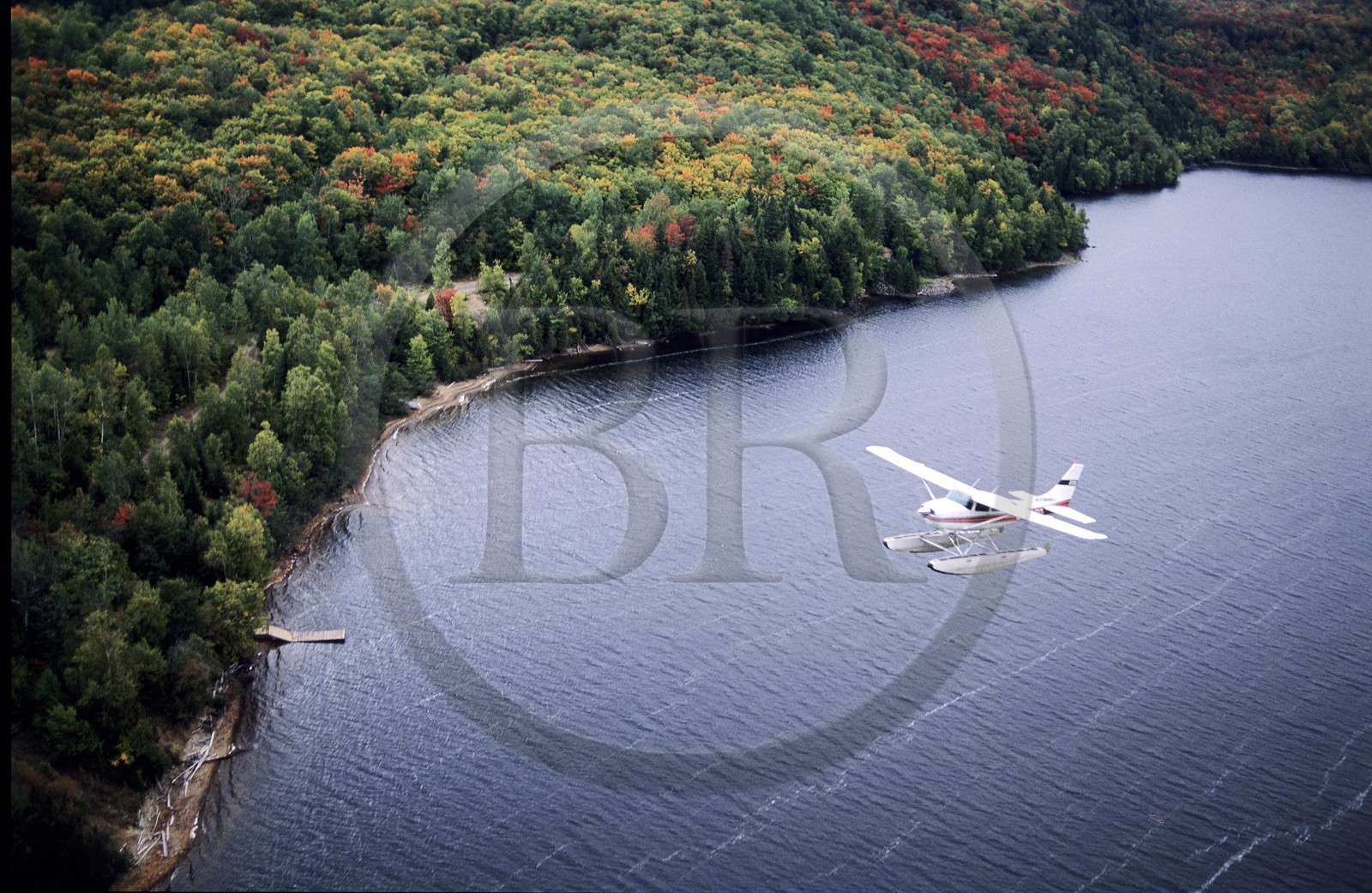 Canada, province de Québec, Mauricie, survol en hydravion du Parc National de la Mauricie (vue aérienne)