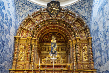Portugal, Algarve, Faro, the old town, Faro Cathedral (or Sé de Faro) founded in the 13th century, Virgin and Child from the Chapel of Nossa Senhora do Rosario