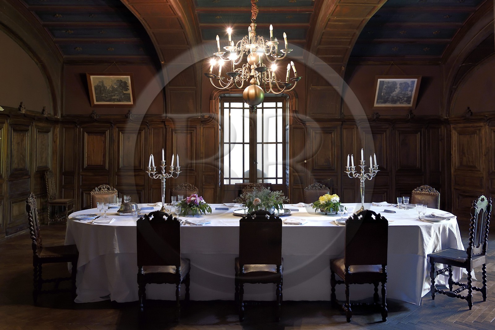 France, Dordogne (24), Ribagnac, chateau de Bridoire, la salle à manger