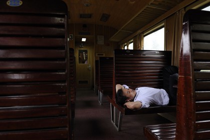 Vietnam, day train from Lao Cai to Hanoi, class Sat hard with climatisation