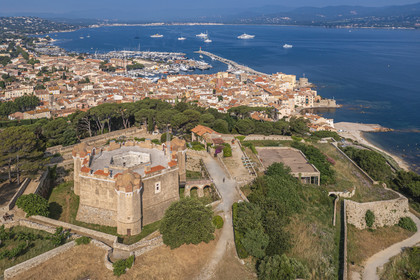 France, Var, Saint-Tropez, 16th century the citadel which houses the maritime history museum, the city is in the background (aerial view)