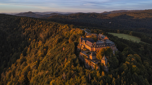 France, Bas-Rhin (67), Mont Saint-Odile, abbaye de Hohenbourg encore appelée couvent du Mont-Sainte-Odile faisant face à la plaine d'Alsace (vue aérienne)