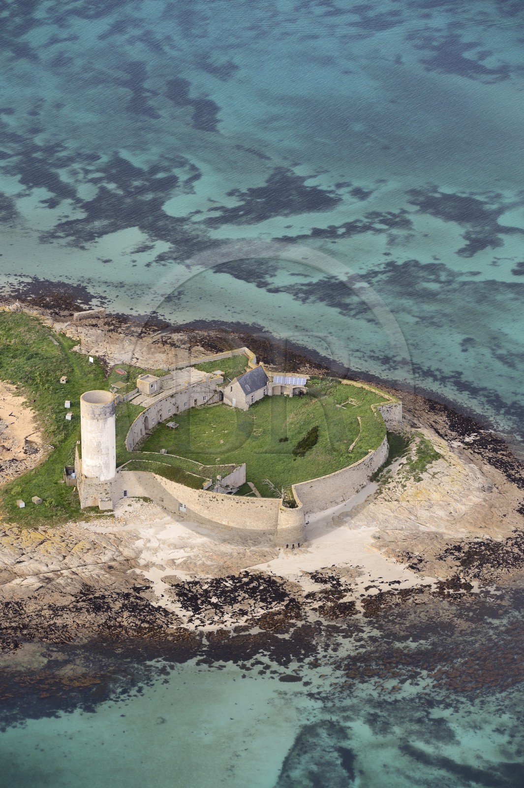 France, Finistère (29), La Foret Fouesnant, archipel des Glénan, Fort Cigogne sur l'Ile Cigogne (vue aérienne)