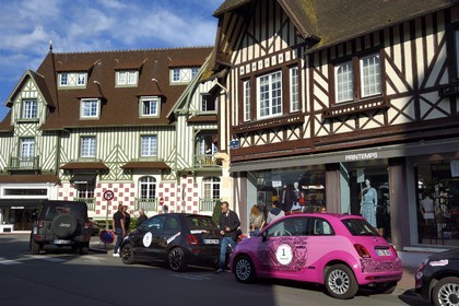 France, Calvados (14), Pays d'Auge, Deauville, maison à pans de bois du Grand Magasin Printemps