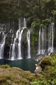 France, Ile de la Reunion, Saint Joseph, rivière Langevin sur les flanc du Volcan Piton de la Fournaise, cascade de Grand Galet ou cascade Langevin