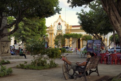 Nicaragua, Granada, parque Central (Parque Colon), the Palacio Municipal