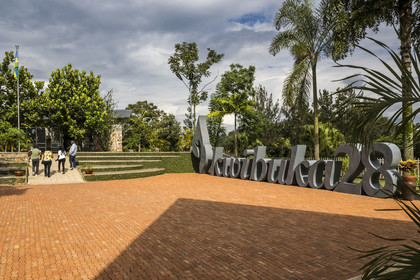 Rwanda, Kigali, quartier de Gisozi, Mémorial du génocide de Kigali, il commémore le génocide des Tutsis en 1994, Kwibuka28 signifiant Souvenir 28 (ans)