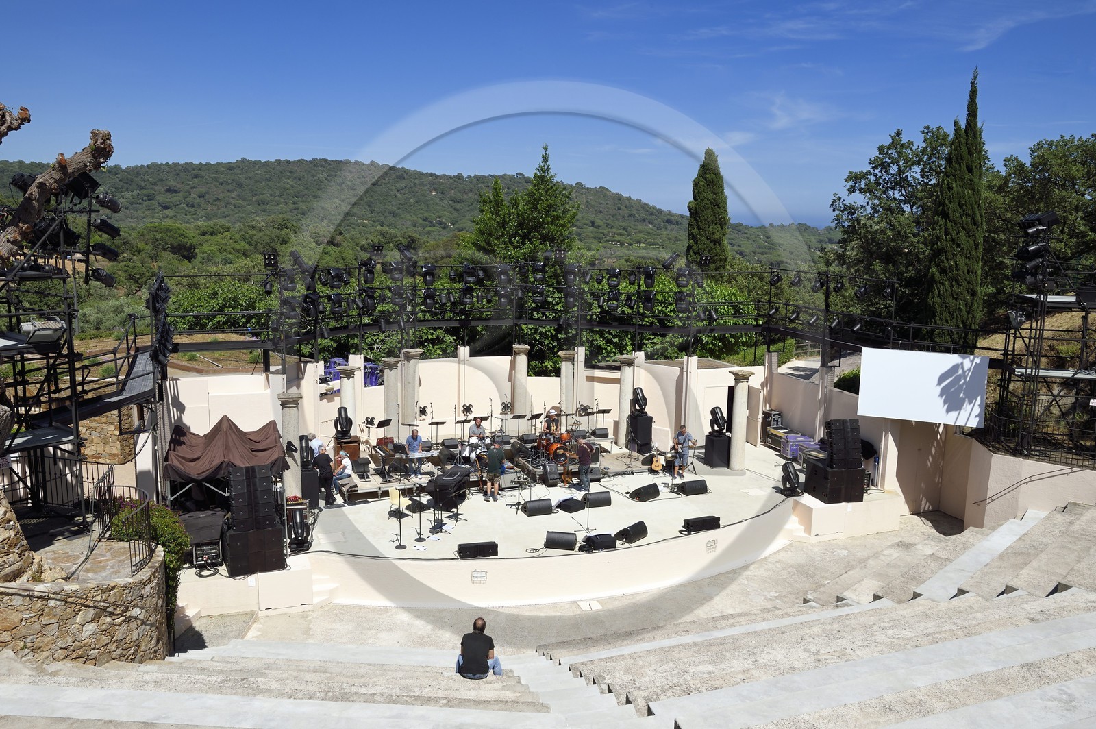 France, Var (83), Presqu'Ile de Saint-Tropez, Ramatuelle, théâtre de verdure, répétition du concert des anciens musiciens de Johnny Hallyday