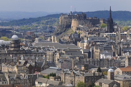 Royaume-Uni, Ecosse, Edimbourg, le château domine la ville