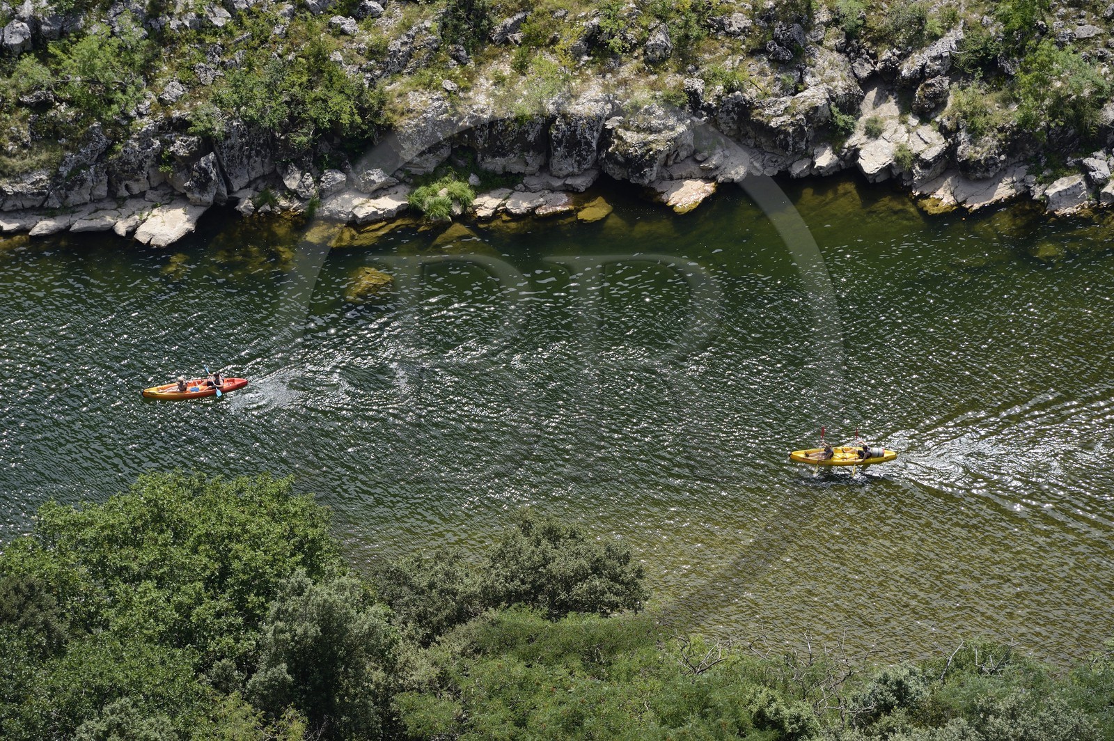 France, Ardèche (07), gorges de l'Ardèche, longue de 30 km, de Vallon Pont d'Arc à Saint Martin d'Ardèche France, Ardèche (07), gorges de l'Ardèche, longue de 30 km, de Vallon Pont d'Arc à Saint Martin d'Ardèche