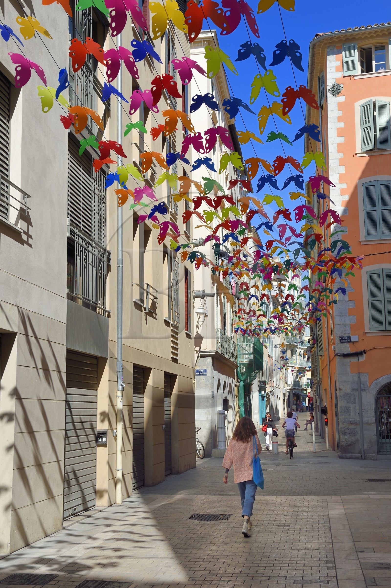 France, Var (83), Toulon, quartier du petit Chicago devenu quartier des Arts, rue Pierre Semard alias la rue des Arts