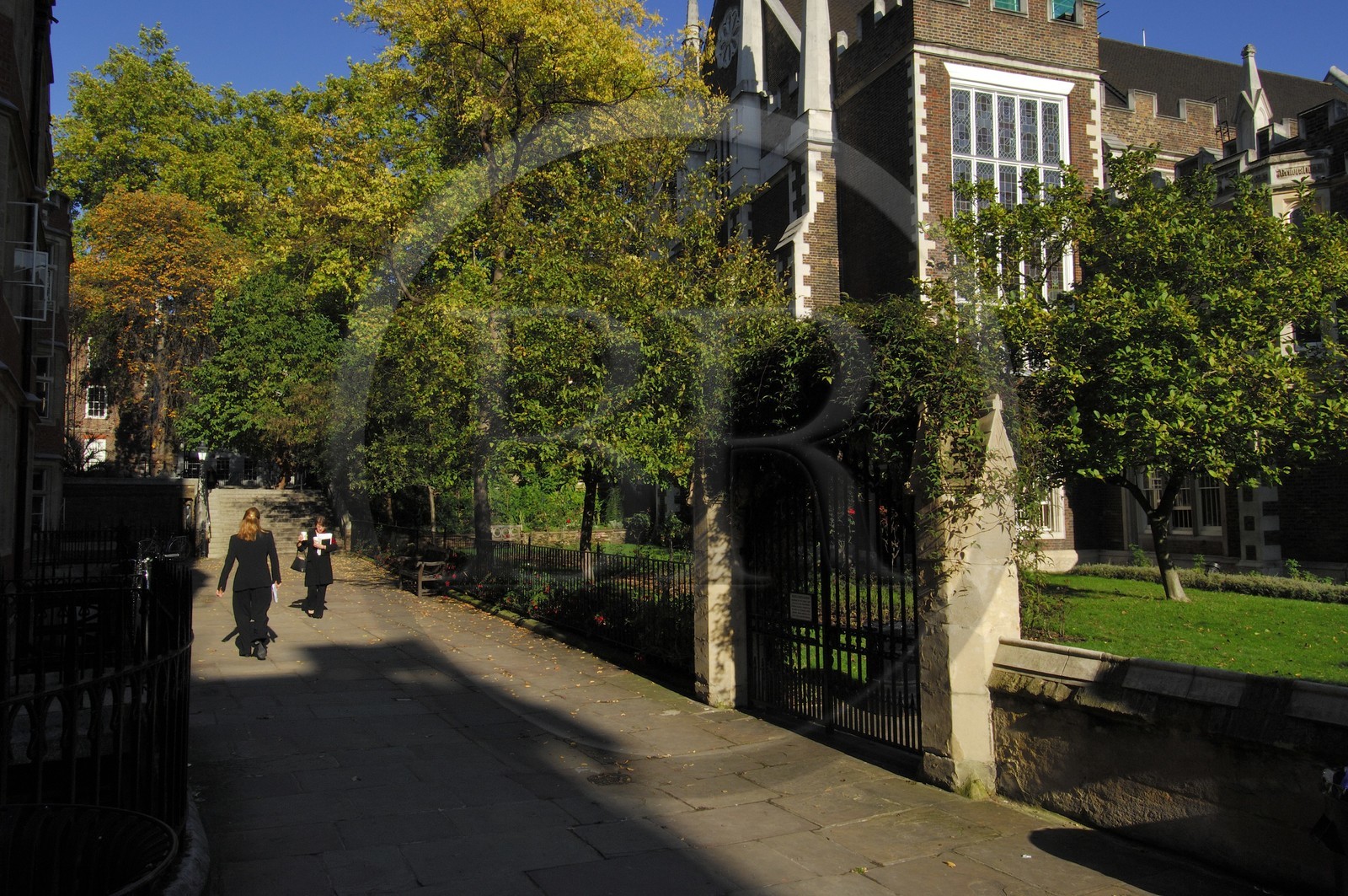 Royaume-Uni, Angleterre, Londres, portail dans le quartier de Temple Church
