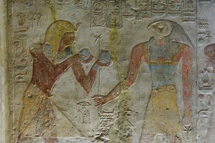 Egypte, Haute Egypte, Nubie, Lac Nasser, temple de Kalabsha, fresques du temple de Beit el-Wali, le pharaon Ramses II faisant des offrandes aux dieux