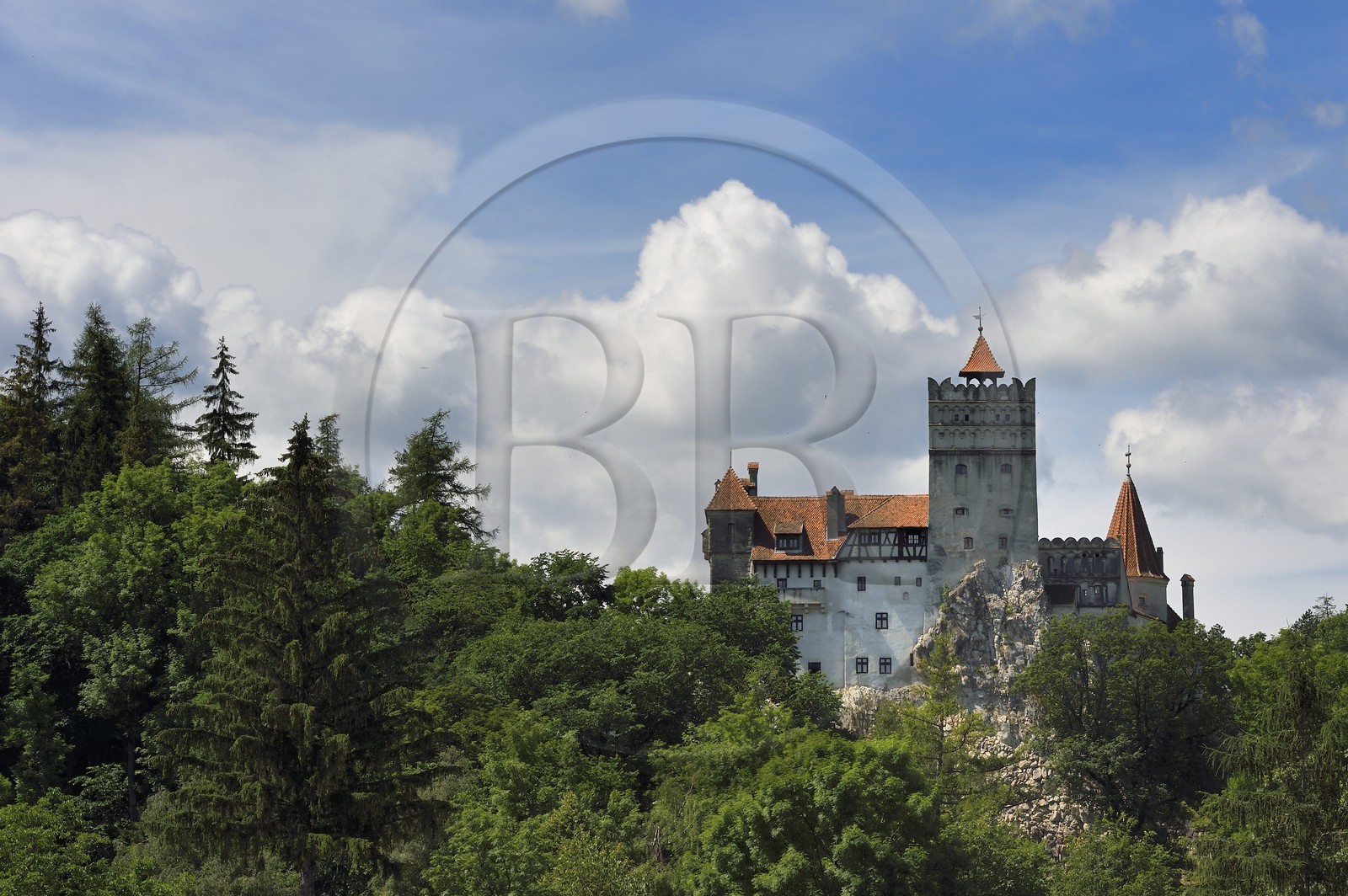 Roumanie, Transylvanie, région de Brasov, chateau de Bran du XIIIème siècle associé dans la mémoire collective à Vlad III l'Empaleur et au personnage de Dracula qu'il a inspiré