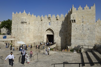 Israel, Jérusalem, ville sainte, vieille-ville classée Patrimoine Mondial de l'UNESCO, la Porte de Damas est l'entrée principale de la vieille ville