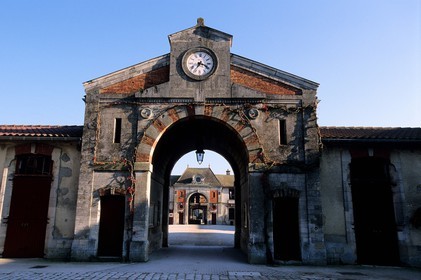 France, Haute-Marne (52), Montier-en-Der, le haras national implanté sur le site d'une ancienne abbaye