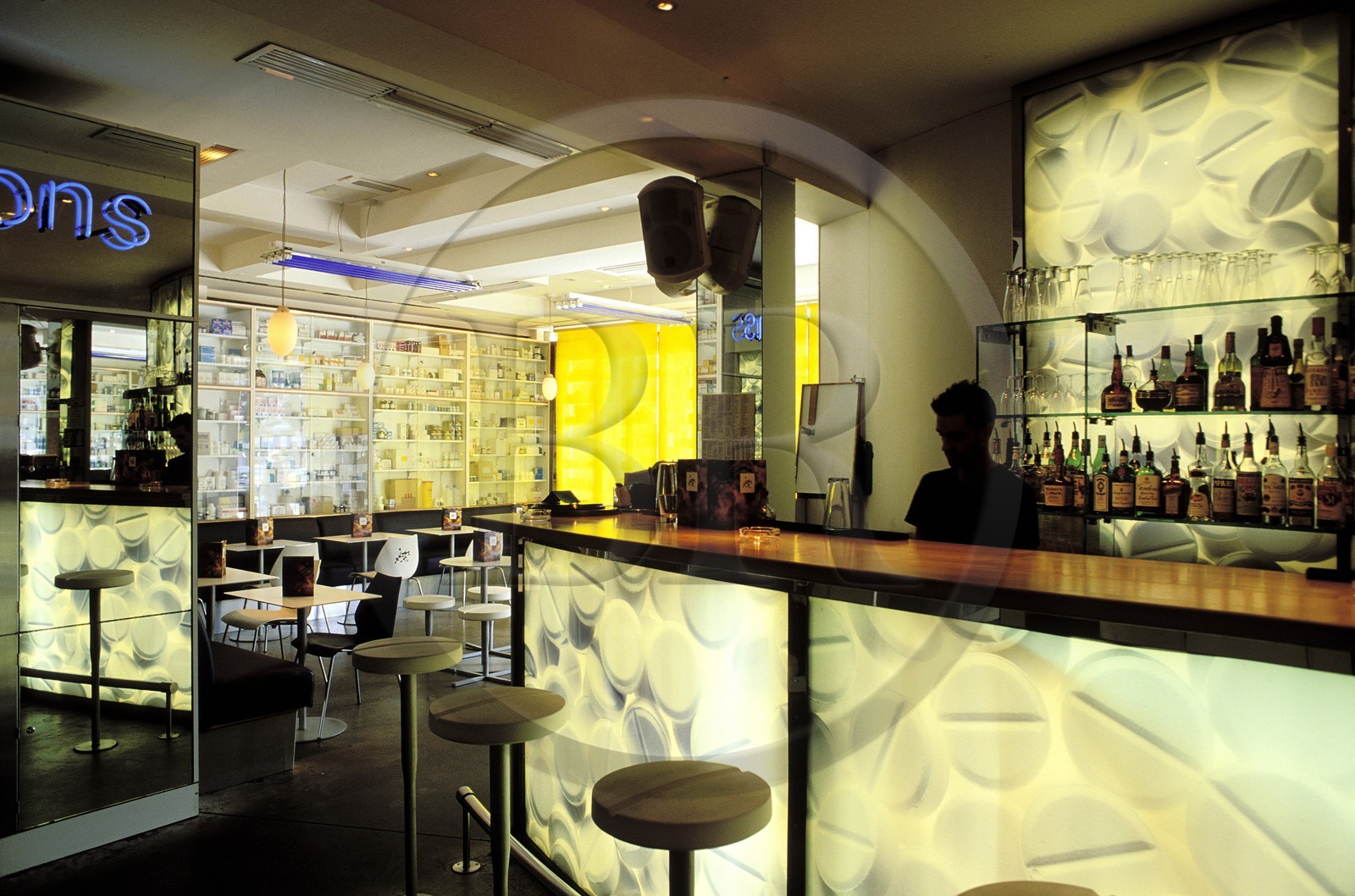 Royaume-Uni, Londres, Notting Hill Gate, restaurant The Pharmacy