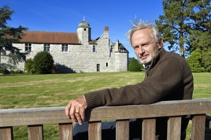 France, Seine-Maritime (76), Côte d'Albatre, Pays de Caux, Varengeville-sur-Mer, le Manoir d'Ango,  Jean Baptiste Hugot copropriétaire du manoir avec ses deux soeurs