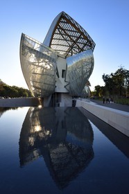 France, Paris, Louis Vuitton Foundation by architect Frank Gehry (a special authorization is required before publication)