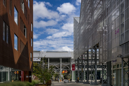 France, Loire-Atlantique (44), Nantes, Ile de Nantes, Université de Nantes et le Magmaa Food Hall en arrière plan
