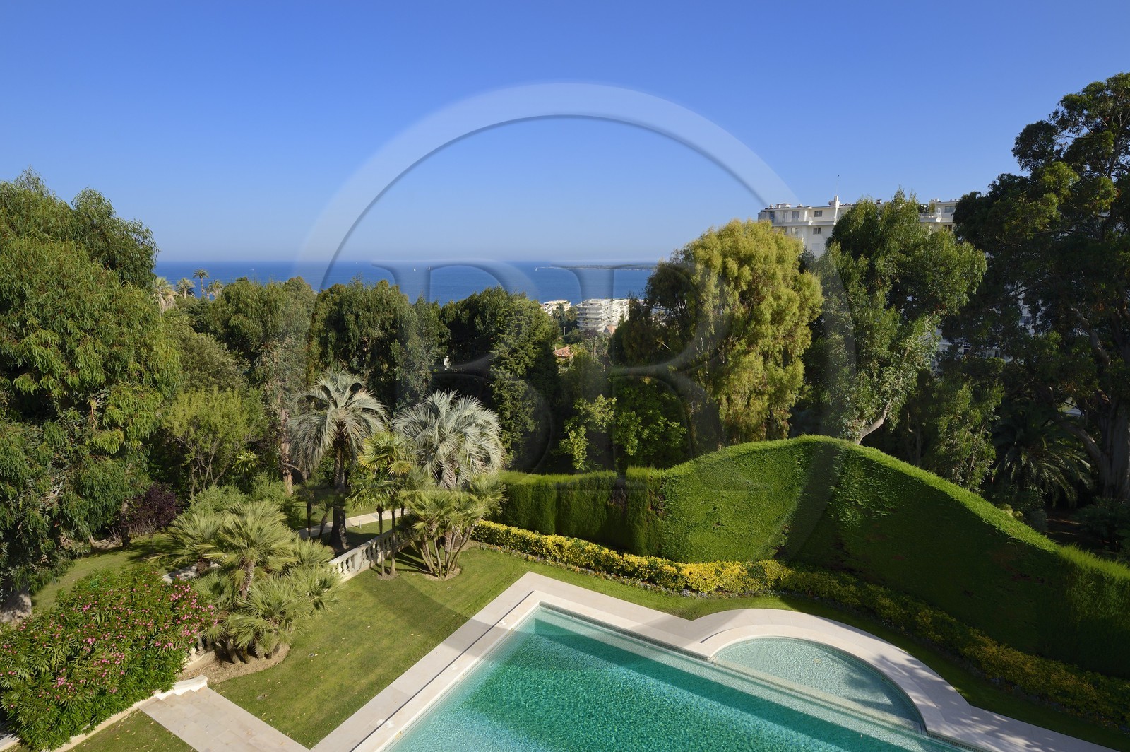 France, Alpes-Maritimes (06), Cannes, la villa La Californie où vécu Pablo Picasso, aujourd'hui renommé le Pavillon de Flore par Marina Picasso, la vue depuis la villa