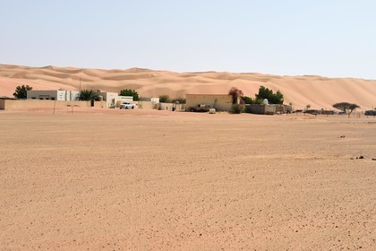 Sultanat d'Oman, gouvernorat de Ash Sharqiyah, désert des Wahiba Sands ou Sharqiya Sands, village bédouin de al-Wasil