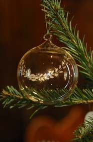 France, Bas Rhin (67,) Strasbourg, musée alsacien, boulle en verre traditionnelle du sapin de Noel