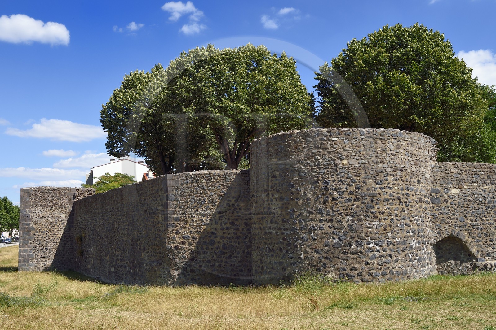 France, Puy-de-Dôme (63), Clermont-Ferrand, quartier de Montferrand, les remparts