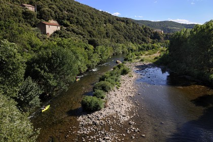 France, Hérault (34), vallée de l' Orb à Ceps, descente en canoë-kayak de la rivière Orb