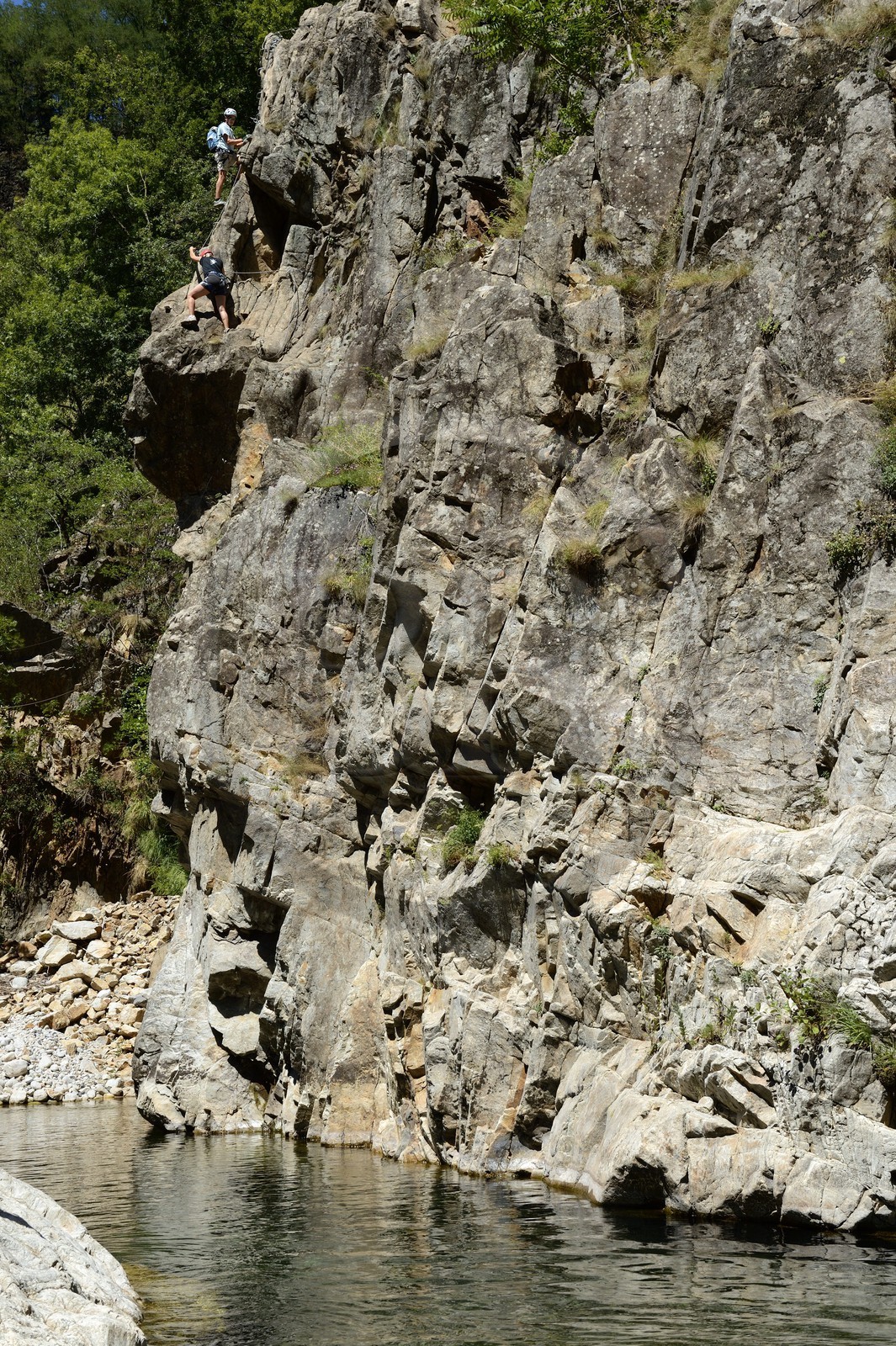 France, Ardèche (07), Parc Naturel Régional des Monts d'Ardèche, Thueyts, la haute-vallée de la rivière Ardèche, La via ferrata du Pont du diable