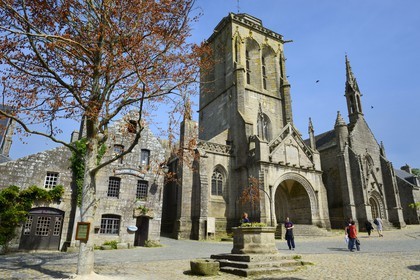 France, Finistere, Locronan, labelled Les plus Beaux Villages de France (The Most Beautiful Villages of France), Saint Ronan church