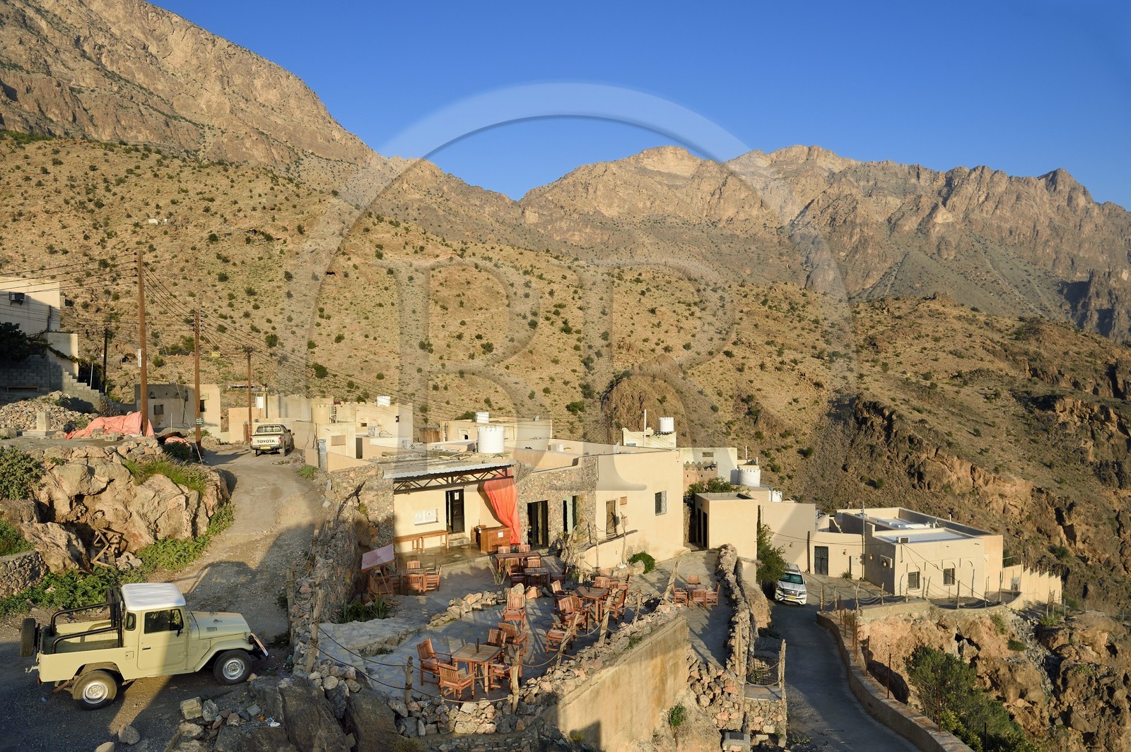 Sultanat d'Oman, Gouvernorat d'Al-Batina du Sud, Hajar occidental, Wadi Mistall, village de Wakan (Wukan), Sama Wakan Heritage Home, chambres d’hotes de charme et terrasse avec vue