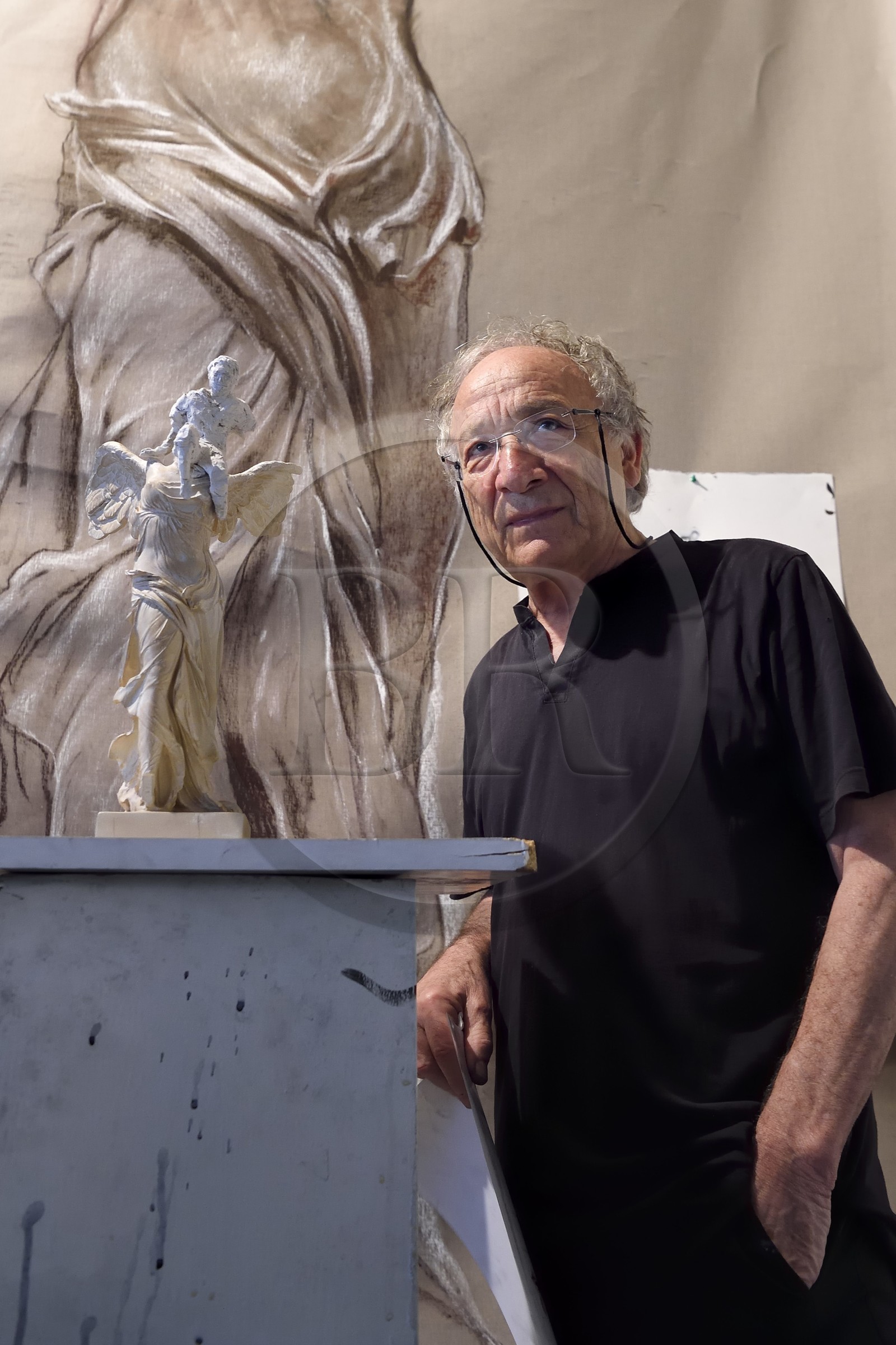 France, Ivry sur Seine, the artist Ernest Pignon-Ernest in his studio France, Ivry sur Seine, the artist Ernest Pignon-Ernest in his studio