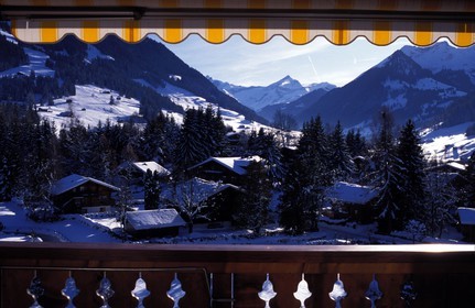 Switzerland, region of Bern (Bernese Oberland), Saanenland, Gstaad, the village seen from the Park hotel