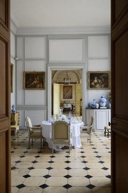 France, Meurthe-et-Moselle, Saintois region, Castle of Beauvau-Craon also called chateau d'Haroué, set up table in a room on the ground floor