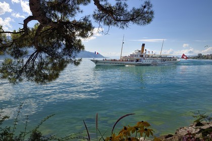 Switzerland, Canton of Vaud, Montreux, on the banks of Lake Geneva (Lac Leman), the paddle wheel Steamboat Montreux (1904) of the Compagnie Générale de Navigation sur le Lac Léman (CGN)