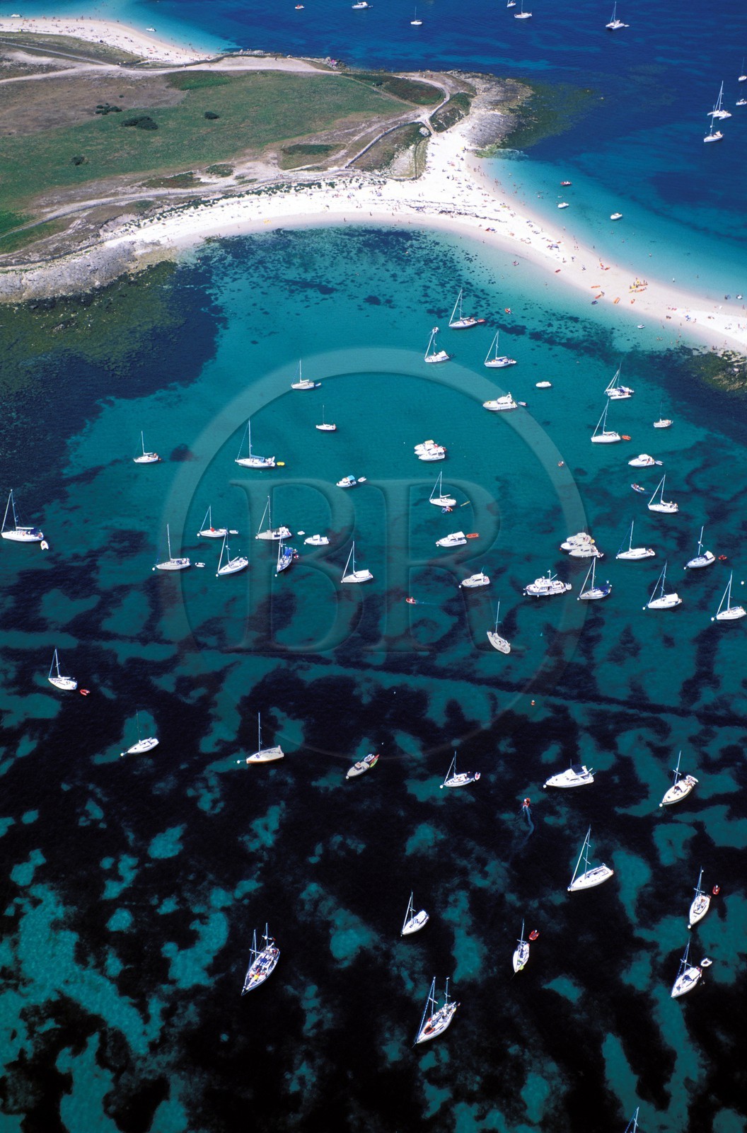 France, Finistère (29), archipel des Glénans, l'île Guiriden (vue aérienne)